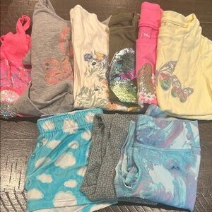 Girls Assorted Tops & Shorts bundle 4-5 yrs
